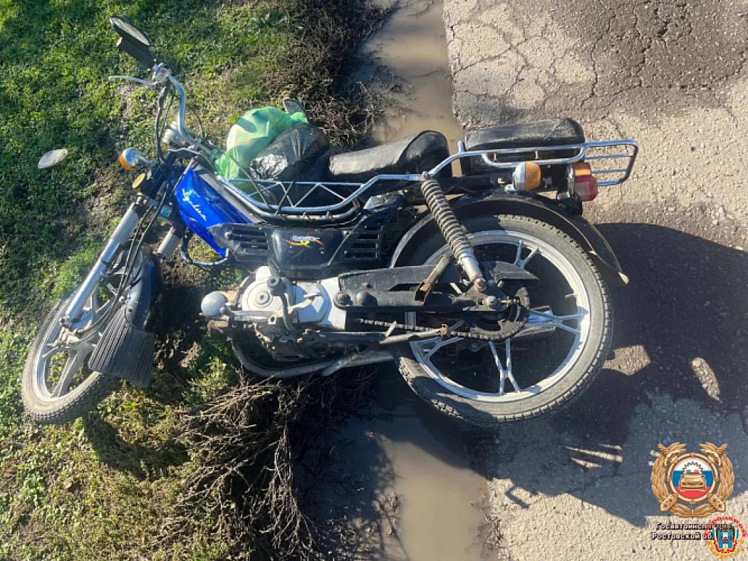 В Азовском районе в ДТП с иномаркой пострадал водитель мопеда В Азовском районе в ДТП с иномаркой пострадал водитель мопеда