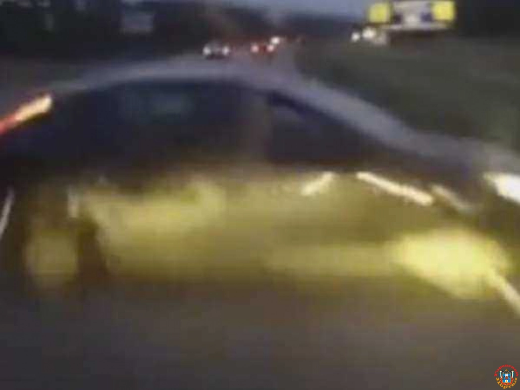 Шокирующий занос Ford и столкновение под Ростовом попали на видео