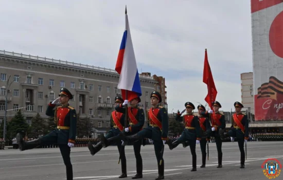 В честь Дня Победы военные решили не отменять салют в Ростове